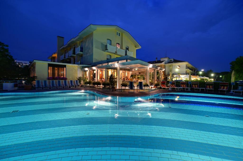 Junior Family Hotel Каваллино Экстерьер фото